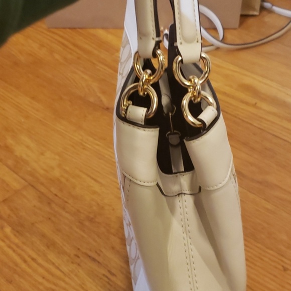 NWT Coach small Lexy Shoulder Bag, chalk - Picture 3 of 8